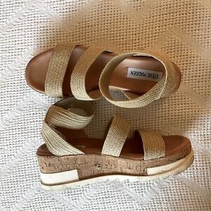 Steve Madden “Bandi” Platform Lugged Woven Sandals